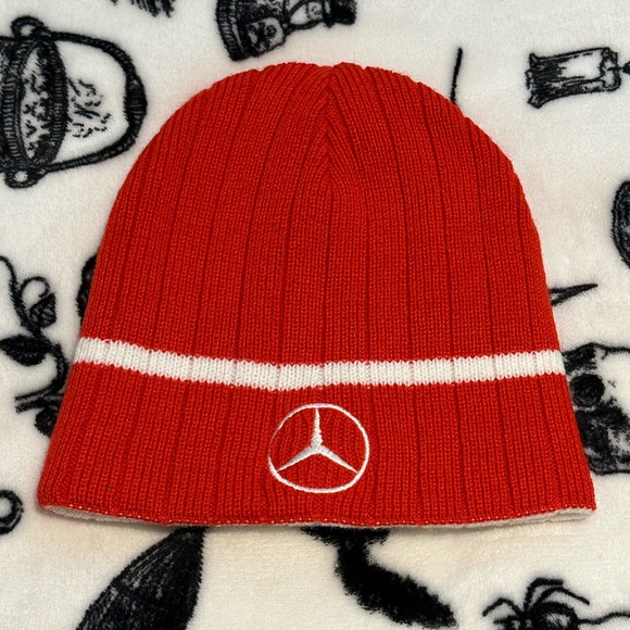 MERCEDES BENZ unisex reversible red and white beanie - Picture 1 of 4